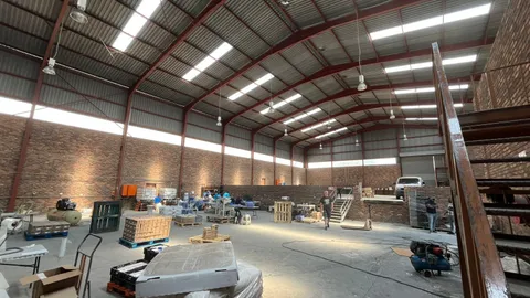 WhatsApp Image 2025-10-14 at 16.22.18 (2).